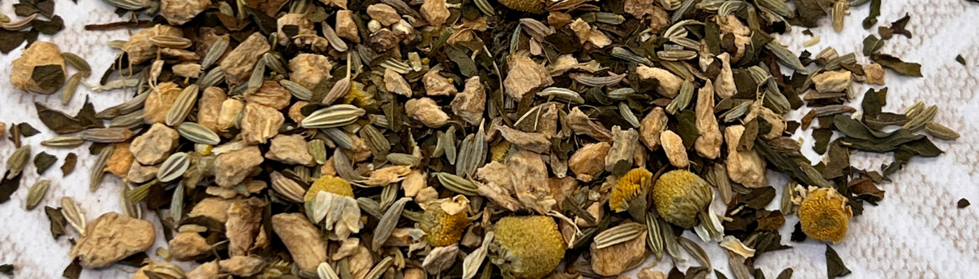 Tea blend with chamomile, fennel, ginger and mint